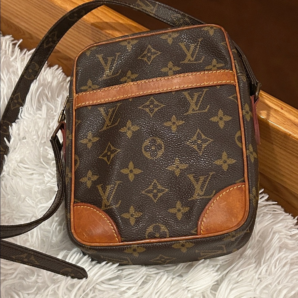 Louis Vuitton Monogram Brown Messenger Bag